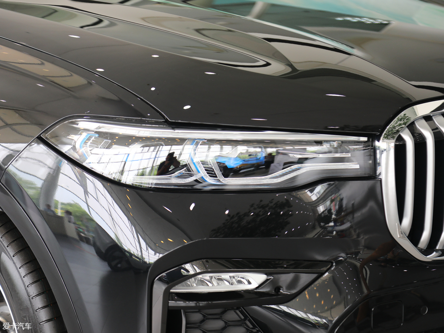 2019RX7 xDrive40i  M\b