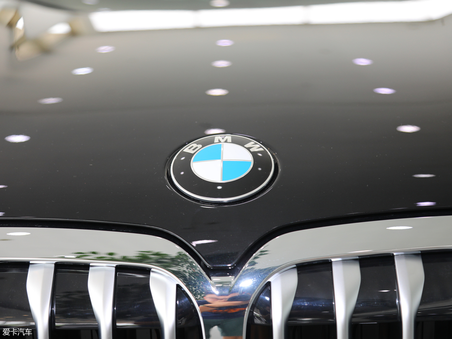 2019RX7 xDrive40i  M\b