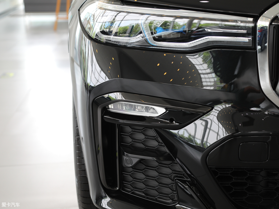 2019RX7 xDrive40i  M\b