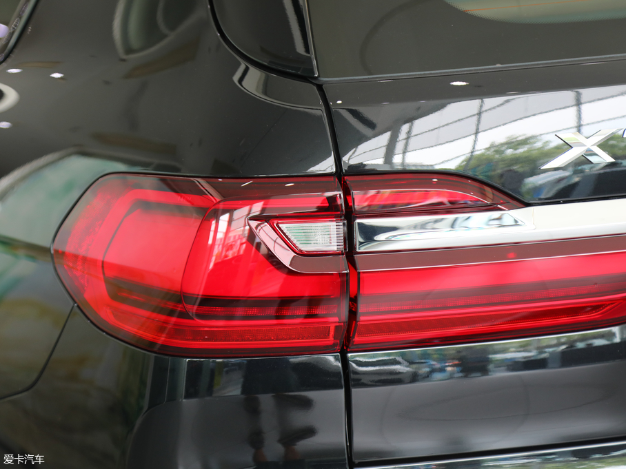 2019RX7 xDrive40i  M\b