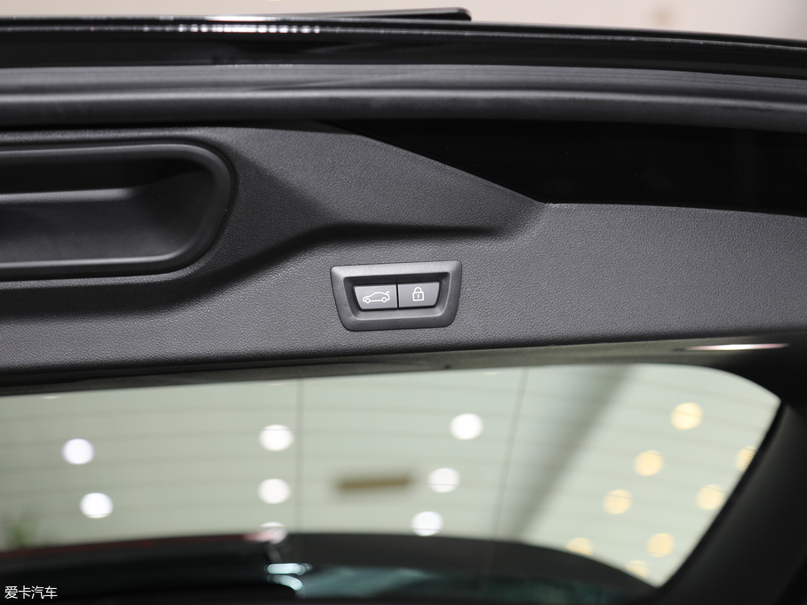 2019RX7 xDrive40i  M\b