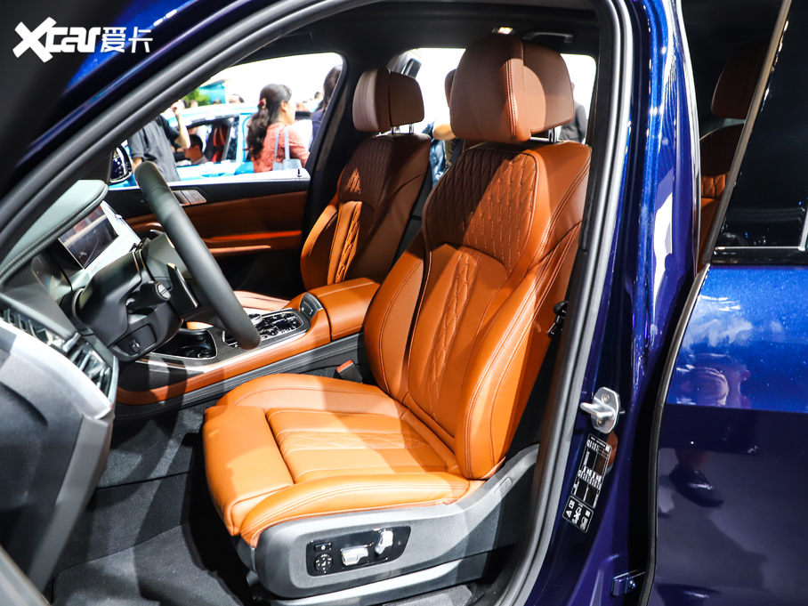 2019RX7 xDrive40i Ի M\b