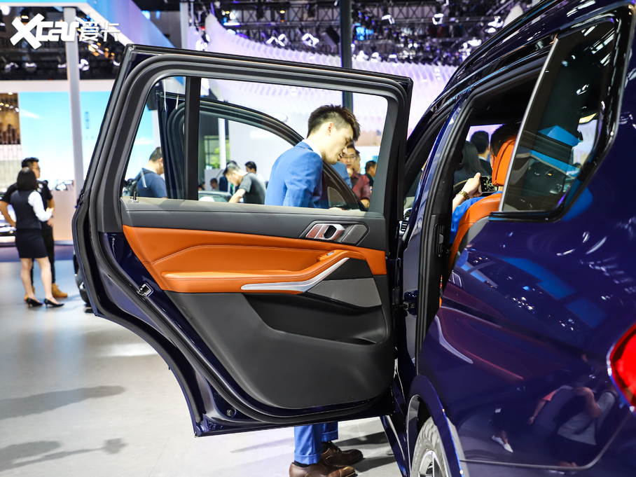 2019RX7 xDrive40i Ի M\b