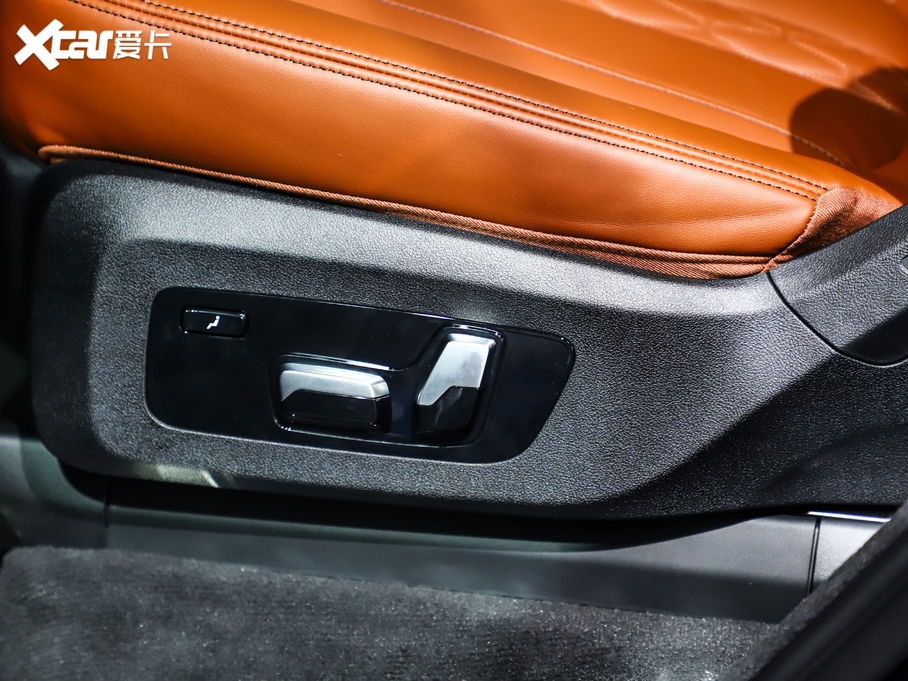 2019RX7 xDrive40i Ի M\b