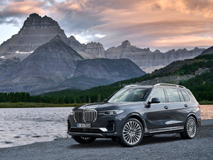 2019xDrive40i  M\b w^