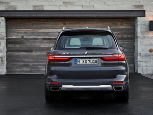 2019xDrive40i  M\b w^