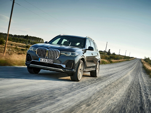 2019xDrive40i  M\b w^