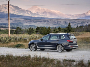 2019xDrive40i  M\b w^