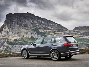 2019xDrive40i  M\b w^