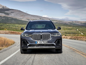 2019xDrive40i  M\b w^