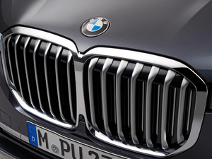 2019xDrive40i  M\b ^