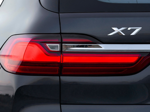 2019xDrive40i  M\b ^