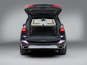 2019xDrive40i  M\b g