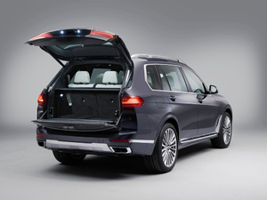 2019xDrive40i  M\b g