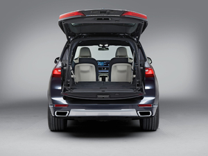 2019xDrive40i  M\b g