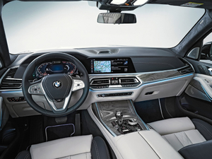 2019xDrive40i  M\b п؅^