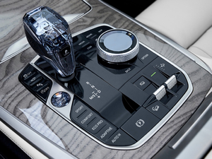 2019xDrive40i  M\b п؅^