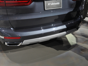 2019xDrive40i  M\b ^