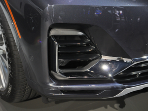 2019xDrive40i  M\b ^