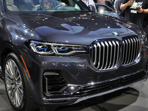 2019xDrive40i  M\b ^