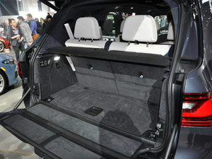 2019xDrive40i  M\(yn)(dng)b g