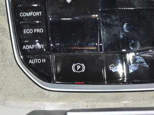 2019xDrive40i  M\b п؅^