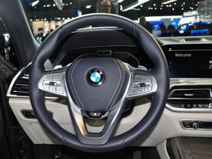 2019xDrive40i  M\b п؅^