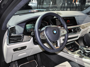 2019xDrive40i  M\b п؅^