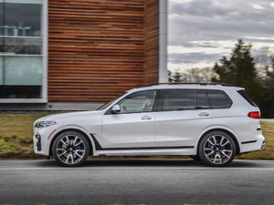 2019xDrive40i  M\b w^