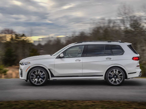 2019xDrive40i  M\b w^