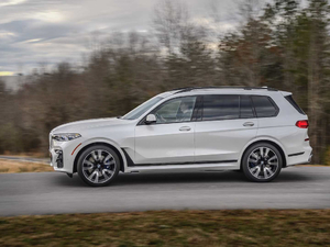 2019xDrive40i  M\b w^