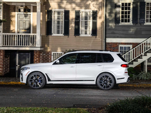 2019xDrive40i  M\b w^