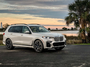 2019xDrive40i  M\b w^