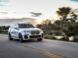 2019xDrive40i  M\b w^