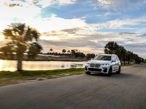 2019xDrive40i  M\b w^