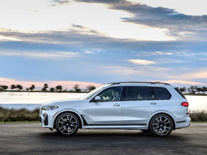 2019xDrive40i  M\b w^