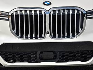 2019xDrive40i  M\b ^