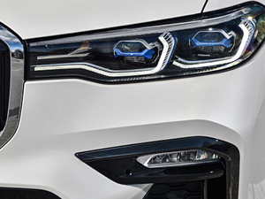 2019xDrive40i  M\b ^