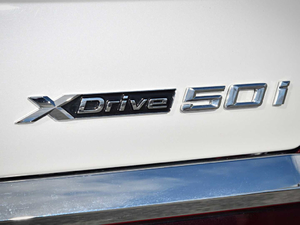 2019xDrive40i  M\b ^