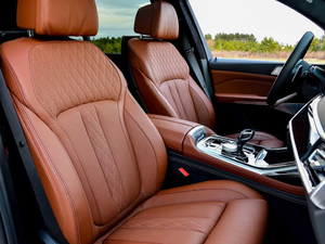 2019xDrive40i  M\b g