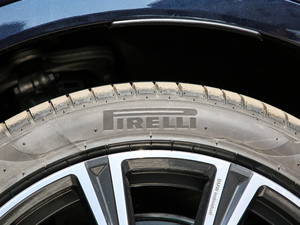 2019xDrive40i  M\b ݆̥Ʒ