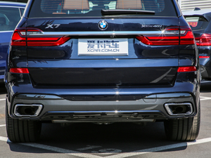 2019xDrive40i  M\b ^