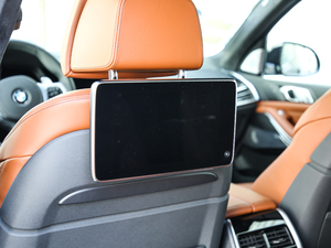 2019xDrive40i  M\b g