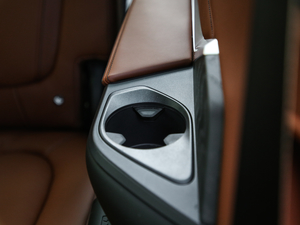 2019xDrive40i  M\b g