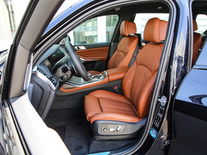 2019xDrive40i  M\(yn)(dng)b {