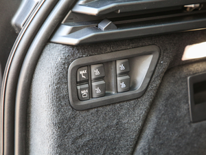 2019xDrive40i  M\b g