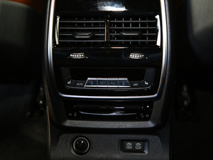 2019xDrive40i  M\b g