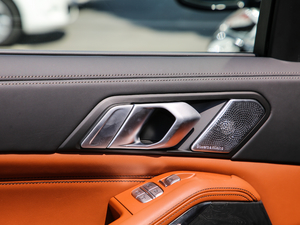 2019xDrive40i  M\(yn)(dng)b g