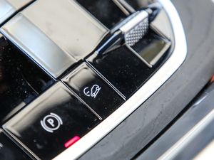 2019xDrive40i  M\b п؅^