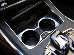 2019xDrive40i  M\b п؅^